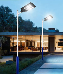 ポール付きオールインワンソーラー街路灯をテーマパークガーデンソーラー街路灯に設置 - Product Image 6