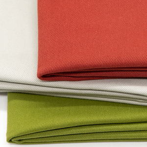 Tissu sergé à double cœur en coton et élasthanne à faible élasticité, couleur kaki, pour la production de vêtements de travail - Product Image 1