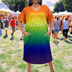 Robe d'été décontractée pour femme, grande taille, ample, à col en V, longueur genou, taille naturelle, imprimé lettres arc-en-ciel, design unique, pour la plage - Product Image 2