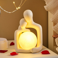 Nouvel Arrivage Professionnel : Ornement Nordique Abstrait en Céramique, Figurine de Couple, Veilleuse pour Salon, Chambre et Entrée
