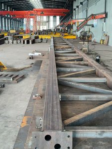 Structure de toit en acier préfabriquée pour entrepôt - Installation rapide, grande portée - Product Image 4