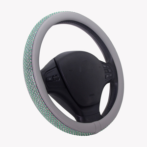 Funda para Volante Space Cooling, Fácil Instalación, Durabilidad Extrema, Efecto Brillante de Alta Refracción - Product Image 1
