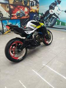 Motocicleta Usada CFmoto NK650 650cc con Tecnología sin Escobillas y Opciones de Financiamiento - Product Image 3