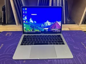 MacBook Pro de 13.3 pulgadas 2017 A1706 usado, portátil con Intel Core i5 de 7ª generación, 8GB de RAM, 512GB de SSD, Touch Bar, pantalla Retina de 13.3 pulgadas. - Product Image 2