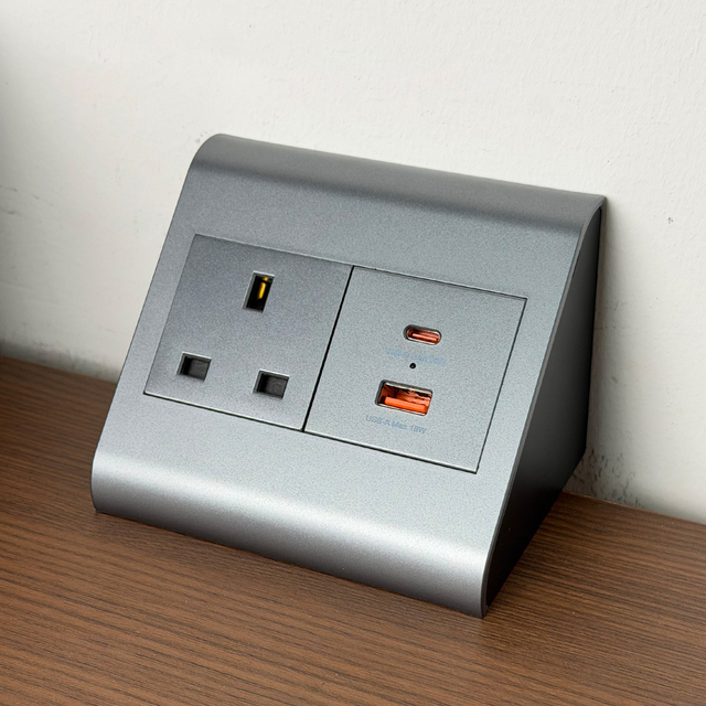 Surface Mounted Desk Power Socket UK Standard with USB C PD 20W Fast Charger Angled Desktop Power Strip for Office Table