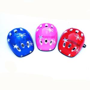 Casco de Ciclismo Azul para Niños con Diseño de Estrellas, 6 Orificios de Ventilación, para Patinetes, Patines de Ruedas y Bicicletas de Equilibrio - Product Image 4