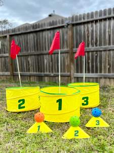 Yard Links 3-Hole Golf Course Training Aids Incluye cubos de golf Tee Markers Balls - Product Image 2