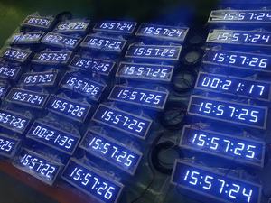 Reloj Sincrónico <span class=keywords><strong>Compas</strong></span> con <span class=keywords><strong>Puerta</strong></span> de Vidrio, Interior Impermeable, Apertura Lateral, Diseño Posmoderno, Sistema de Hora Estándar <span class=keywords><strong>para</strong></span> Uso Público - Product Image 6