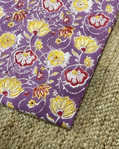 Tela de Algodón Ligera con Estampado Artesanal, Tela India Hecha a Mano con Diseño Floral para Confección de Vestidos para Niñas y Niños, Cortinas - Product Image 2