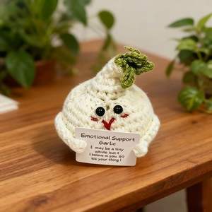 Muñeco de Ganchillo de Ajo Alegre Hecho a Mano, Peluche de Apoyo Emocional con Tarjeta Positiva, Muñeco Emocional de Ganchillo de Ajo - Product Image 3