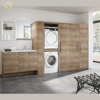 Armoire d'évier de blanchisserie avec la machine à laver Armoire à linge imperméable avec l'évier Sacs et paniers à linge de style moderne