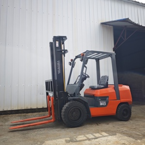 Used Toyota ZN Diesel 3Ton Diesel <b>Forklift</b> Toyota Diesel <b>Forklifts</b> - Product Image 5