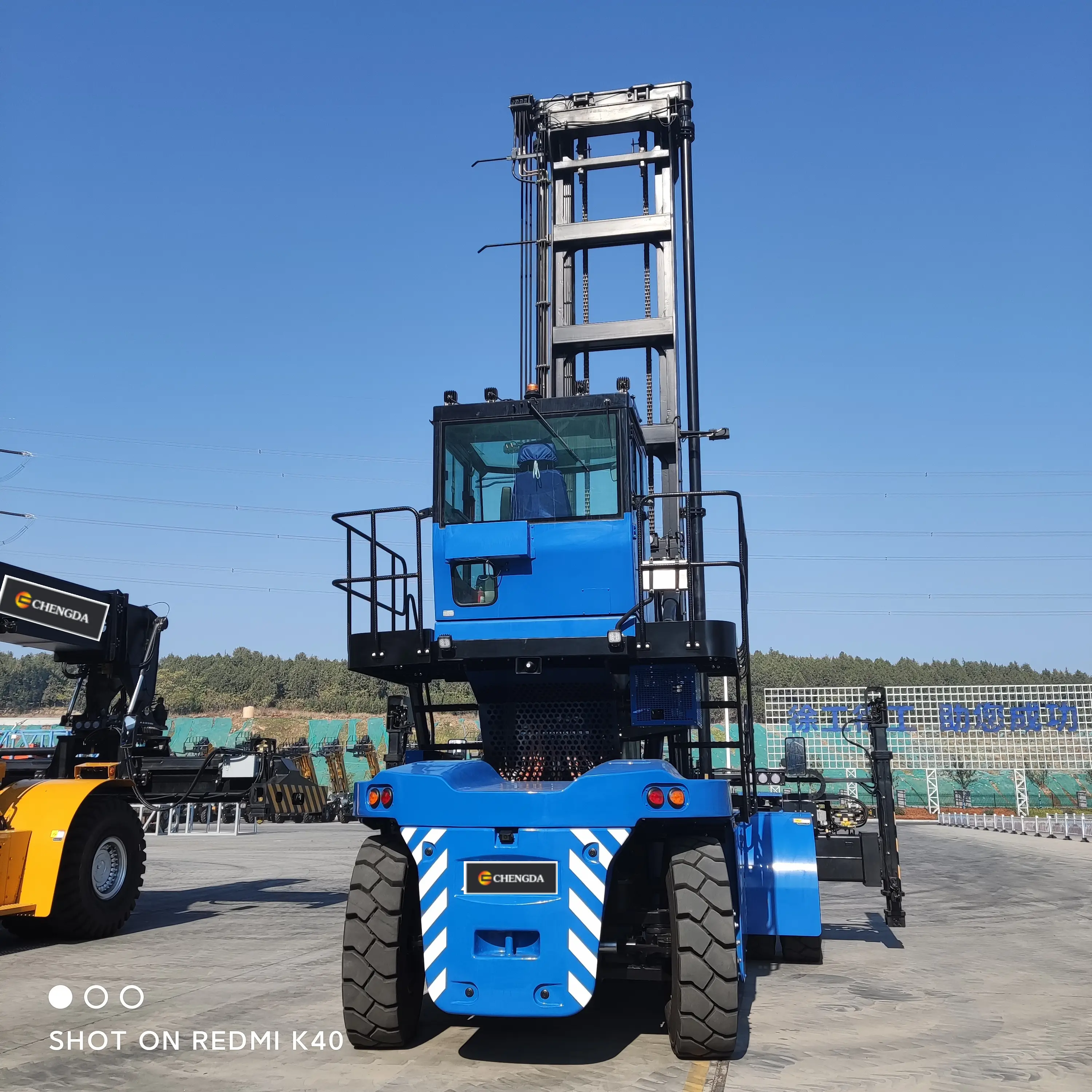 Trung Quốc Thương hiệu cổng sử dụng 9 tấn 7 giai đoạn tinh khiết Stacker điện tự tải Stacker