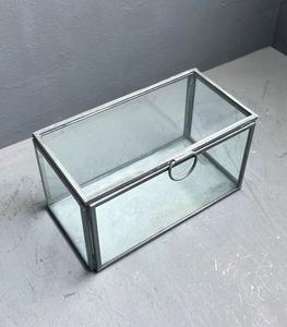 Caja de Joyería Decorativa Hecha con Latón y Vidrio/Espejo, Utilizada para Exhibición y Almacenamiento de Joyas, Proveedor de la India - Product Image 2