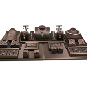 Exhibidores de Joyería de Lujo para Mostrador de <span class=keywords><strong>Tienda</strong></span>, Juego de Soportes para Exhibición de Anillos, Pulseras y Aretes de Cadena Marrones de Alta Gama - Product Image 3