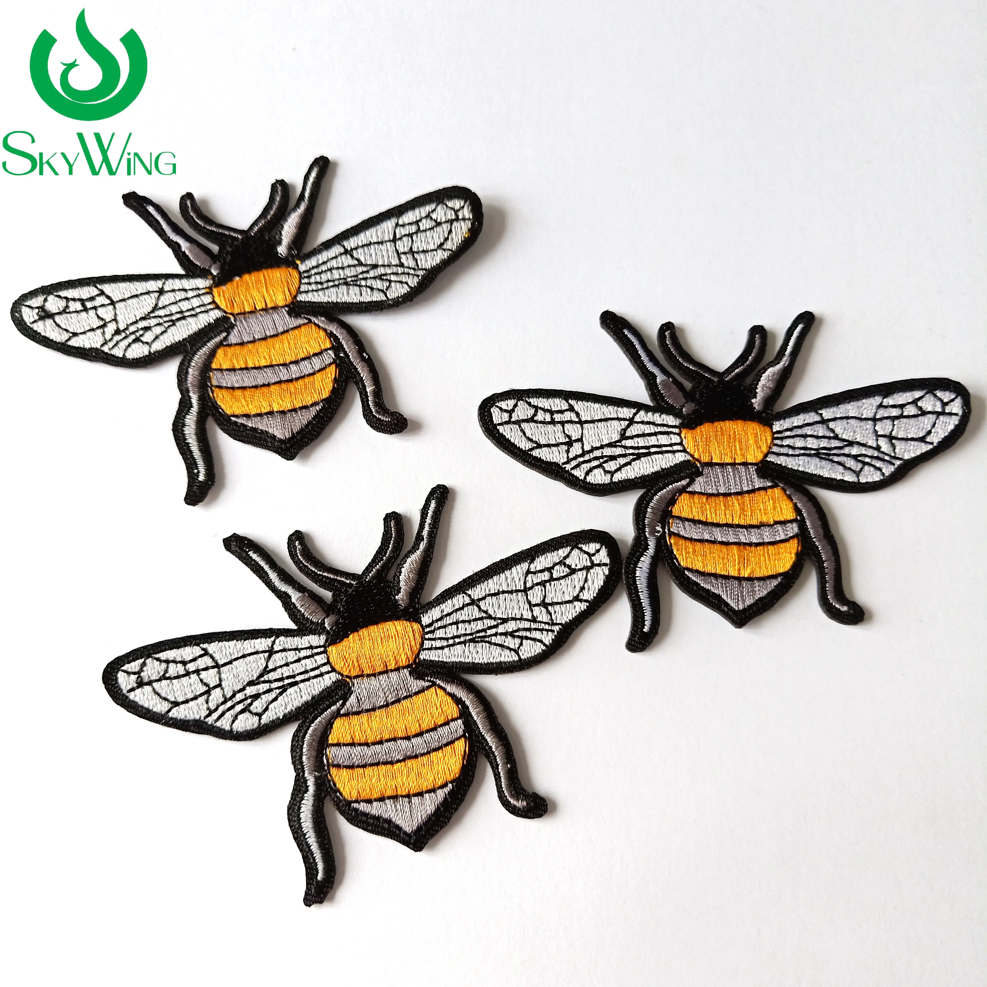 사용자 정의 디자인 꿀벌 패치 동물 전체 수 놓은 패치 셔츠 액세서리 사랑스러운 꿀벌 패치 hoody 트랙 정장 철