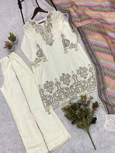 Ensemble élégant 3 pièces en Georgette pour femme, comprenant un pantalon palazzo crème et une dupatta brodée, idéal pour les mariages traditionnels indiens et pakistanais. - Product Image 4