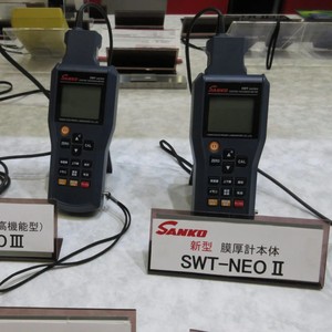 เครื่องวัดความหนาฟิล์ม Sanko SWT-NEO 50 ม. ผลิตในญี่ปุ่น จอแสดงผลดิจิตอล สำหรับใช้งานในอุตสาหกรรม - Product Image 4