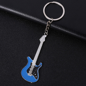 Tùy Chỉnh Keychain Charms Dễ Thương Men Kim Loại Guitar Musicomania Người Hâm Mộ Mặt Dây Chuyền Móc Chìa Khóa Cho Phụ Nữ Đảng Dây Móc Khóa Quà Tặng - Product Image 3