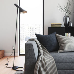 <span class=keywords><strong>Lampe</strong></span> sur pied nordique AJ, <span class=keywords><strong>lampe</strong></span> sur pied design artistique pour salon, chambre à coucher, design original, prix <span class=keywords><strong>de</strong></span> gros, <span class=keywords><strong>lampe</strong></span> sur pied en acier, décoration d'hôtel - Product Image 5