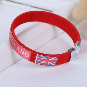 Unisex Custom Logo Siliconen Polsbandjes Voetbalfan <span class=keywords><strong>Team</strong></span> Spirit Ondersteuning Armbanden Met Zeefdruk Voor Evenement Gebruik - Product Image 6
