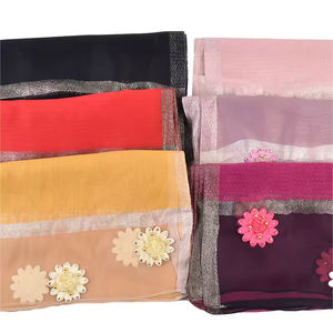 Chal ligero de poliéster con adornos, tela transparente y transpirable para todas las estaciones y looks en capas - Product Image 2