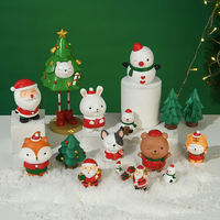 Figurine en résine de Noël, ornement de bureau en résine, figurine d'animal mignon, statue du Père Noël, décoration de la maison 6,5*6*7,5 cm
