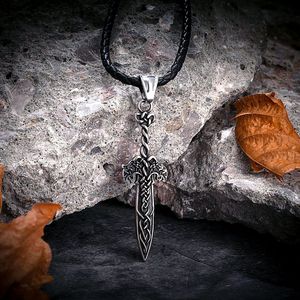 Pendentif épée viking nordique en acier inoxydable, chaîne de 60 cm, bijoux unisexes - Product Image 4