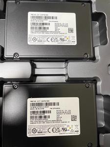 โซลิดสเตทไดรฟ์ขององค์กร guixing ใช้ MZWLO3T8HCLS-00A07 PM1743 U.2 3.84T SATA 6Gbps SSD - Product Image 2