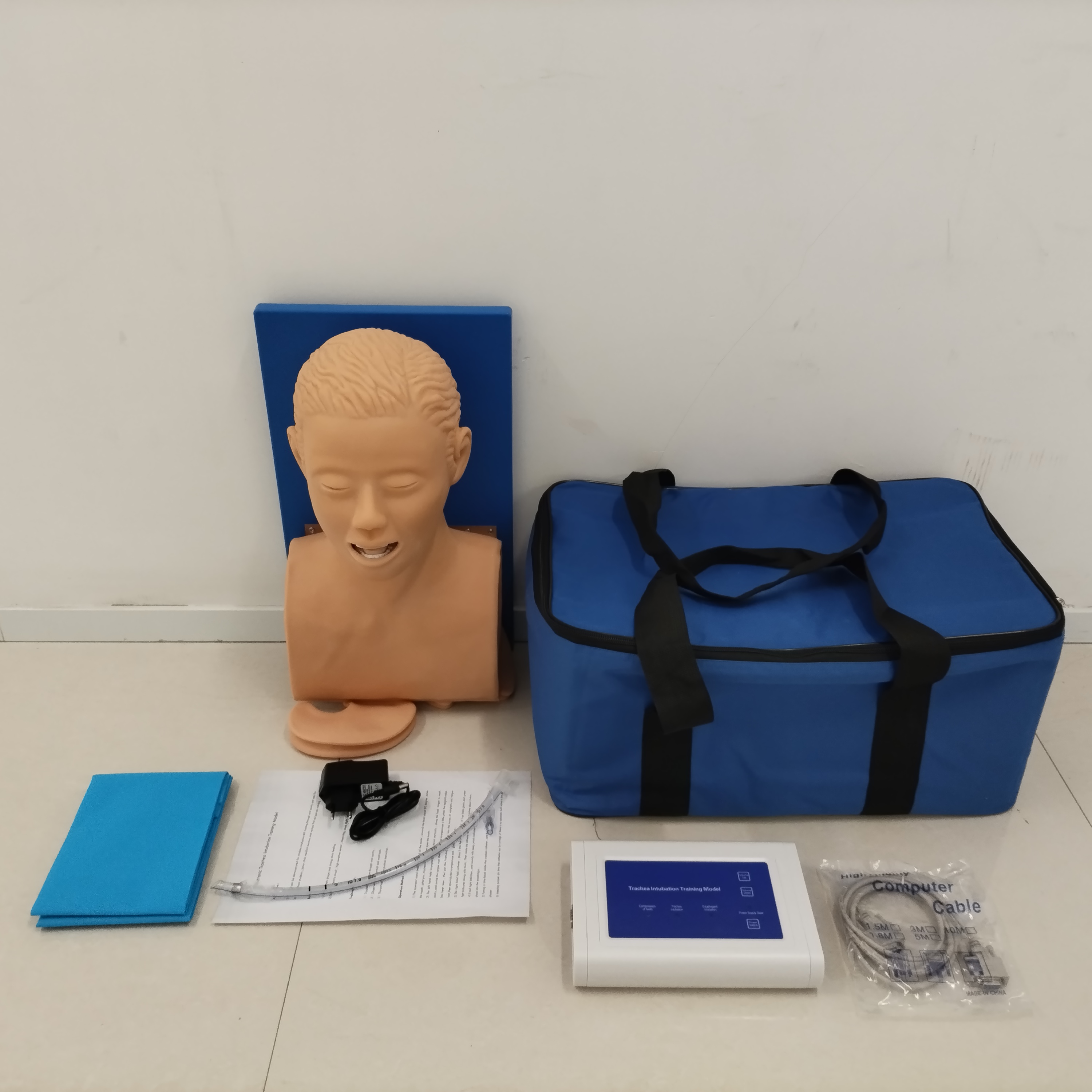 cpr manikins training 4 adult and 4 infants