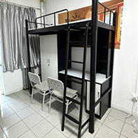 Lit superposé double en acier avec bureau et escalier, mobilier industriel pour dortoir scolaire, appartement ou adulte, avec placard et bureau intégrés