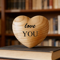 Plaque en bois personnalisée en forme de cœur avec gravure laser pour cadeau de couple, souvenir de mariage, décoration de la maison, jouet