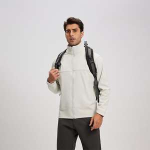 Chaqueta Cortavientos de Lona Tres en Uno para Todo Clima, con Cierre de Cremallera, Transpirable y Lista para el Invierno - Product Image 3