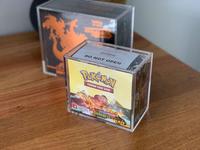 Boîte de protection magnétique en acrylique pour Poke Elite Trainer Box avec base LED, protection UV de qualité supérieure