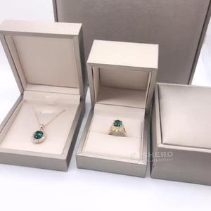 Cajas de Piel Sintética PU Premium Personalizadas en Color Dorado para Collares, Pulseras, Anillos, Pendientes y Joyería - Product Image 2