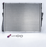 Nouveau radiateur de voiture en aluminium avec réservoir d'eau, radiateur en plastique brasé pour X3 E83 N52 Engine OEM 17113415693