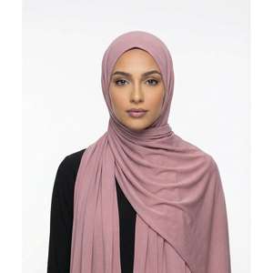 Hiyab de jersey líquido de color sólido, cómodo y fluido, para niñas musulmanas, uniformes escolares, pañuelos y chales a juego. - Product Image 1