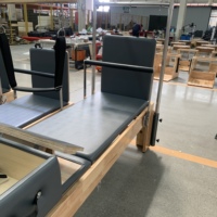 Machine de Pilates Cadillac/Reformer 3-en-1 en bois de chêne - Portable et durable pour le yoga et l'entraînement du tronc