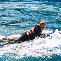 Planche de surf électrique en fibre de carbone, vitesse réglable 65 km/h, nouvelle planche de surf aquatique pour sports de plein air en bord de mer, accessoire de nage en eau douce.