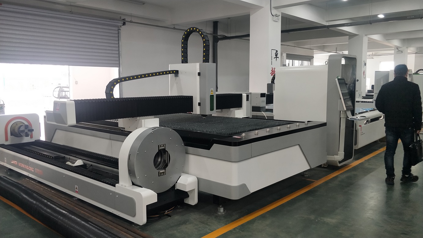 Fiber Laser Cutting Machine Metal Tube Fiber Laser Cutting Machine CNC Tube Length 1000w Laser Power