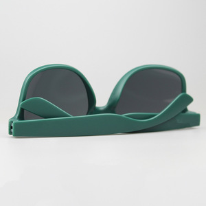 2025 New Promotional UV400 <b>Square</b> <b>Sunglasses</b> Cheap Party Eyewear with Classic Dark Green Frame Made of PC Material - Product Image 6