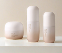 Nouvel ensemble de soins de la peau en verre au design capsule, flacons de lotion 30ml 40ml 60ml 100ml 120ml avec pompe et pots de crème 30g 50g