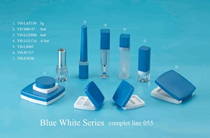 Tube vide en plastique bleu mat de la série argentée avec logo personnalisé pour mascara et rouge à lèvres – Emballage cosmétique - Product Image 2