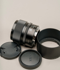 Objectif téléobjectif moyen à focale fixe plein format Sigma 90mm f2.8 DG DN Contemporary monture E léger et compact - Product Image 1