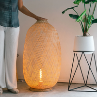 Lampe de décoration intérieure MTH VIETNAM, best-seller, style côtier rustique rétro, design simple, abat-jour moderne fait main en rotin, bambou et jonc de mer