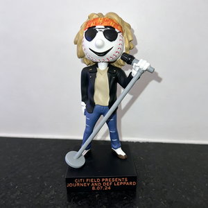 Figura de Resina Personalizada Pintada a Mano, Realista, Estilo Gótico, Caballero con Ojo Sangrante, Sombrero de Copa y Esmoquin, Horror de Halloween - Product Image 2