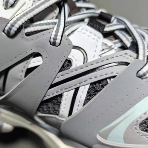 Chaussures de sport de luxe tendance rétro, modèle Track 3.0 Led, chaussures de créateur haut de gamme - Product Image 4