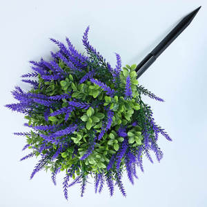 LO-508 Vente en gros 57cm Fausse boule topiaire lavande avec piquet de sol, arbuste artificiel résistant aux UV pour décoration de pelouse - Product Image 3