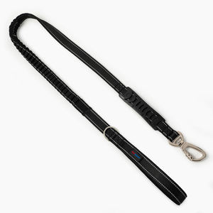 Schwarzes Hunde geschirr halsband und Leinen-Set Verstellbare atmungsaktive weiche Materialien mit individuellem Patch und reflektieren den Nähten - Product Image 4