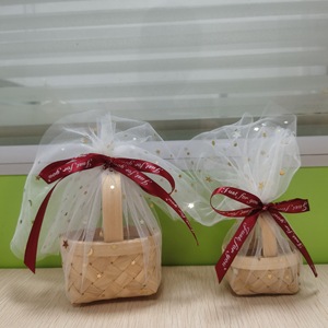 Nouveau <span class=keywords><strong>panier</strong></span>-cadeau en bambou de copeaux de bois <span class=keywords><strong>panier</strong></span>-cadeau d'invité de mariage de petite taille pour la boîte de <span class=keywords><strong>sucre</strong></span> de Table cosmétique de bonbons - Product Image 4